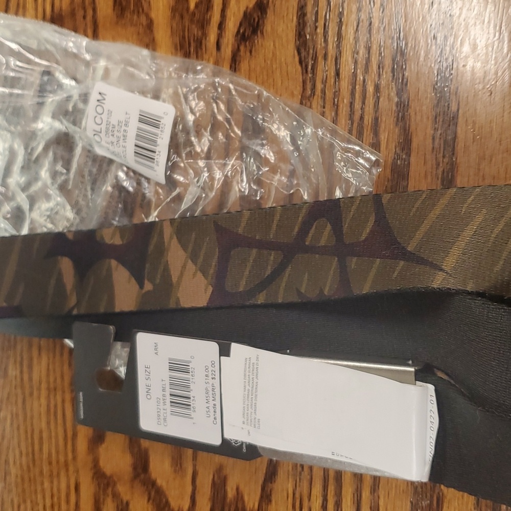 Mens Volcom camouflage belt